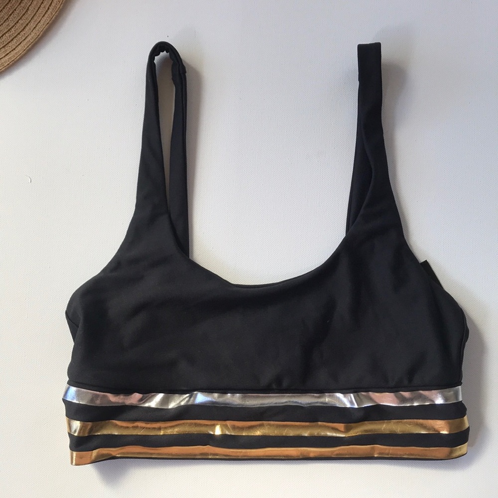 ❤️... Beach Riot Leah Top - Picture 2 of 4